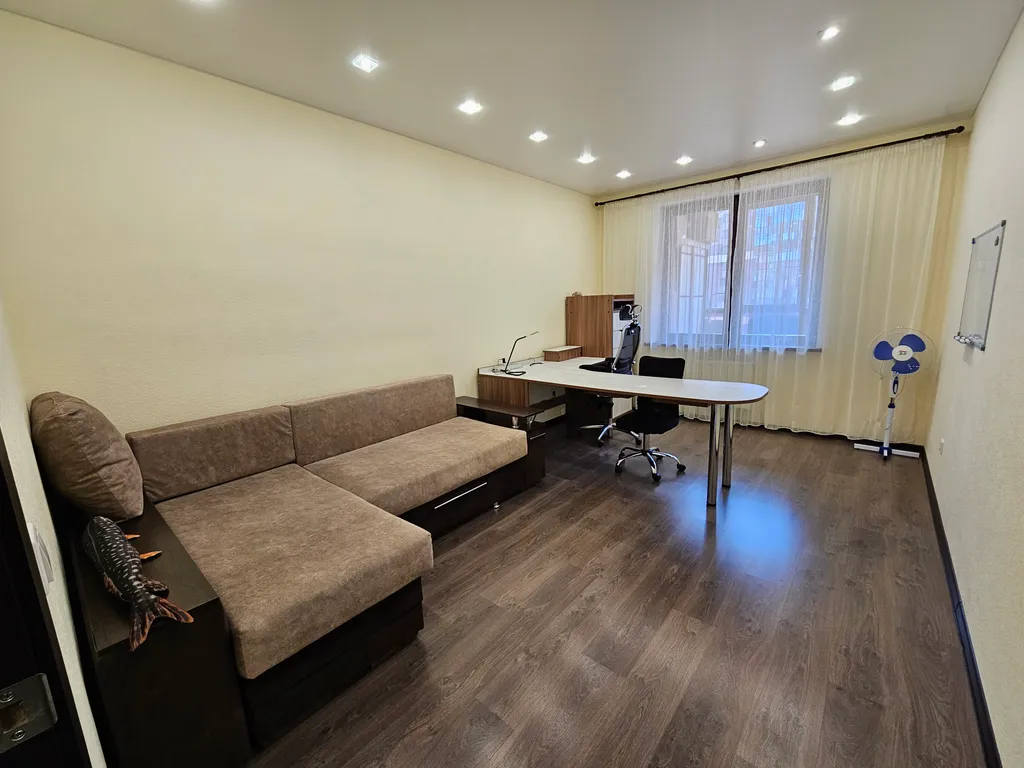 Евротрешка с большой лоджией