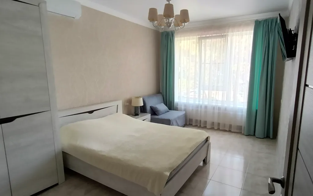 Коттедж Коттедж Этаж из двух номеров с собственными су в центре Геленджика — Геленджик