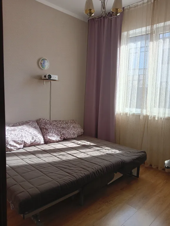 Дом с бассейном и террасой в коттеджном поселке