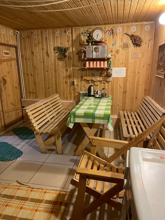 Теремок в горах бревенчатый дом и баня