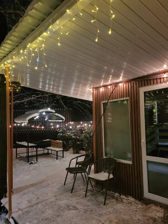 Коттедж Новый дом с иллюминацией и зоной отдыха на отдельной территории — Жаворонки