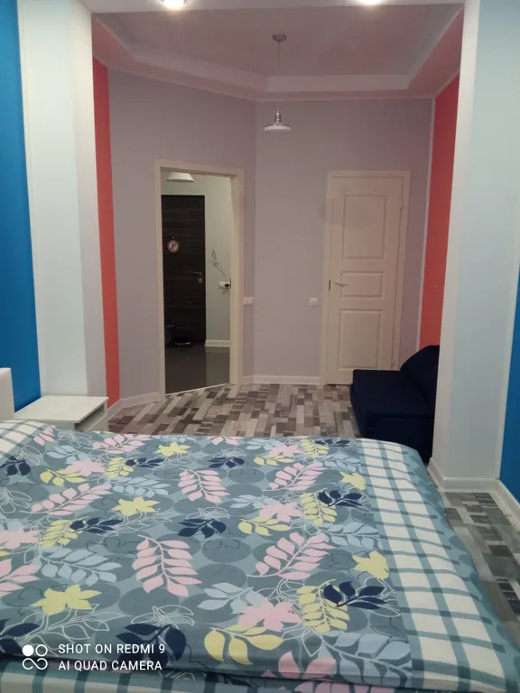 Современная новая квартира рядом с набережной реки Волга