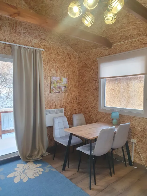 Домик с видом на реку