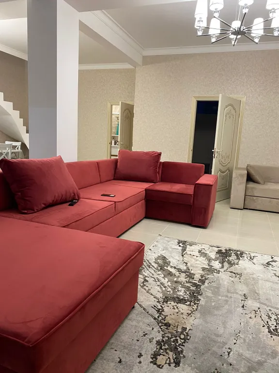 Уютный двухэтажный дом с видом на море