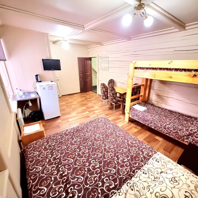 Квартира Комната в коттедже с удобствами — аренда посуточно в Шерегеш