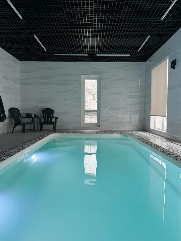 Уютный дом с бассейном и баней для отдыха, семейных праздников