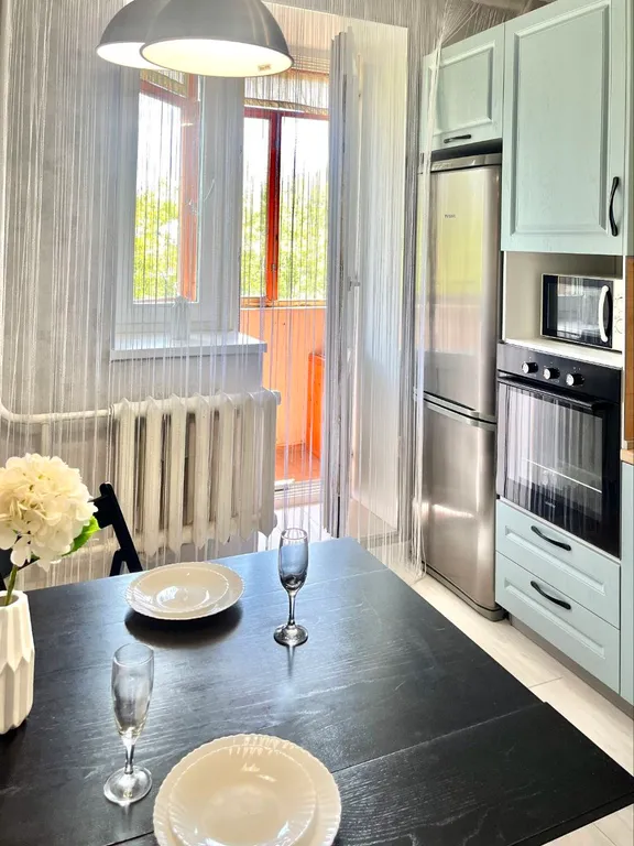 Уютная квартира рядом с ДС Молот