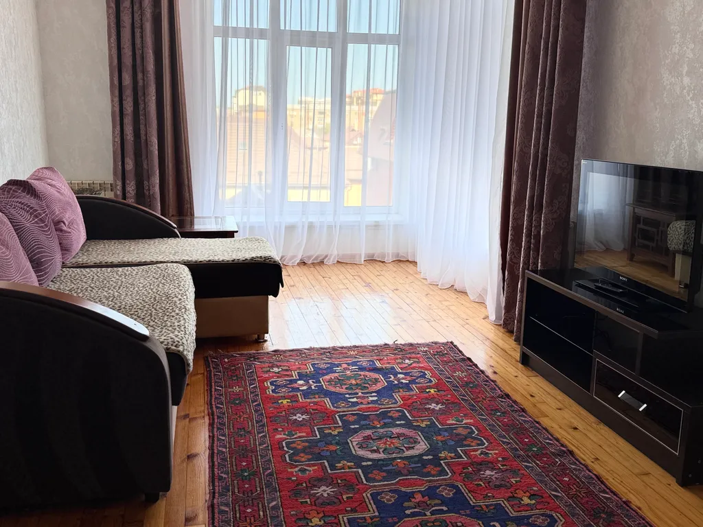 Квартира Просторная, светлая квартира в центре Махачкалы — Махачкала