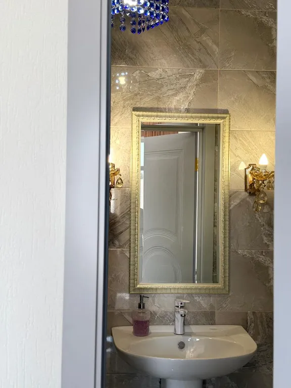 Шикарный особняк с бассейном