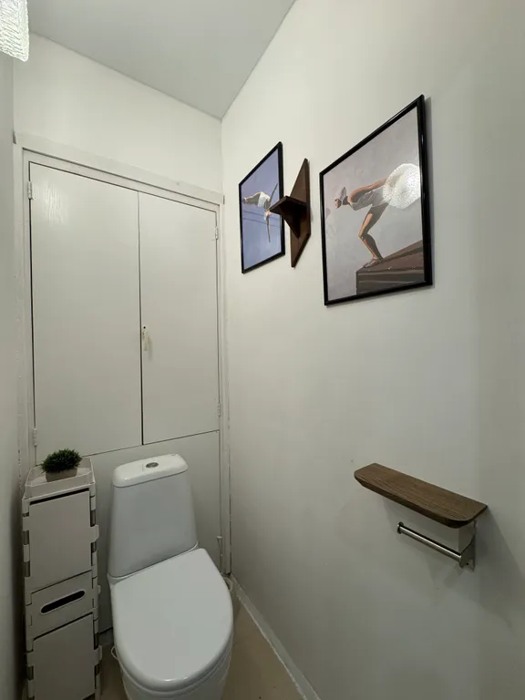 Семейная ретро квартира с видом на лес