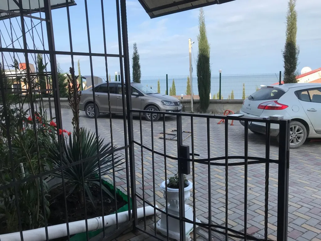 Квартира Апартаменты с видом на море — аренда посуточно в Алушта