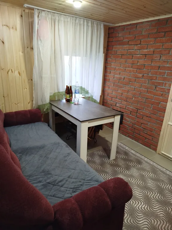 Дом с баней и панорамными окнами на первой линии