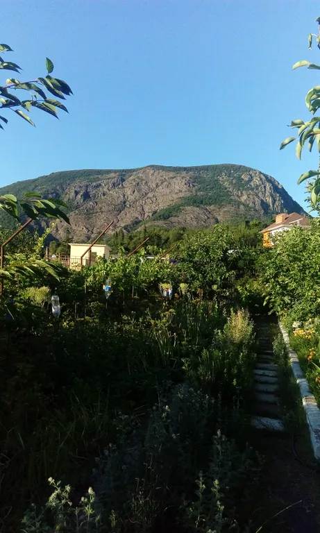 Коттедж со своим гаражом