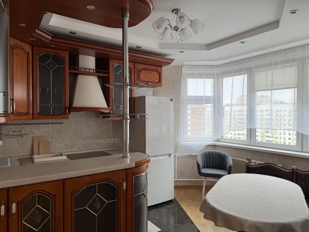 Дизайнерские новые 3-к комнатные апартаменты The Gray Pearl Crocus