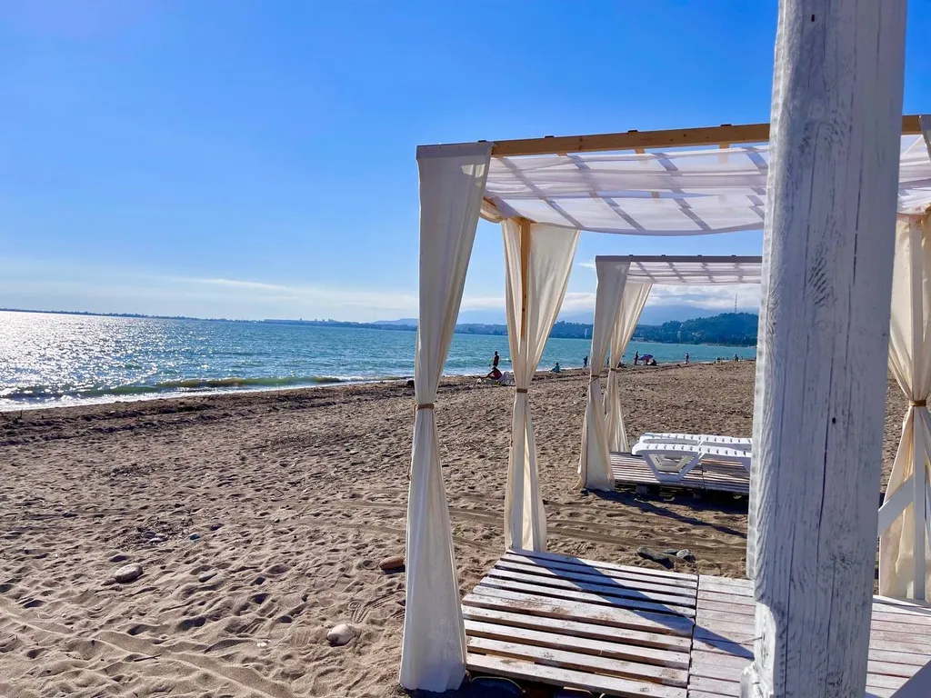 Домики у моря