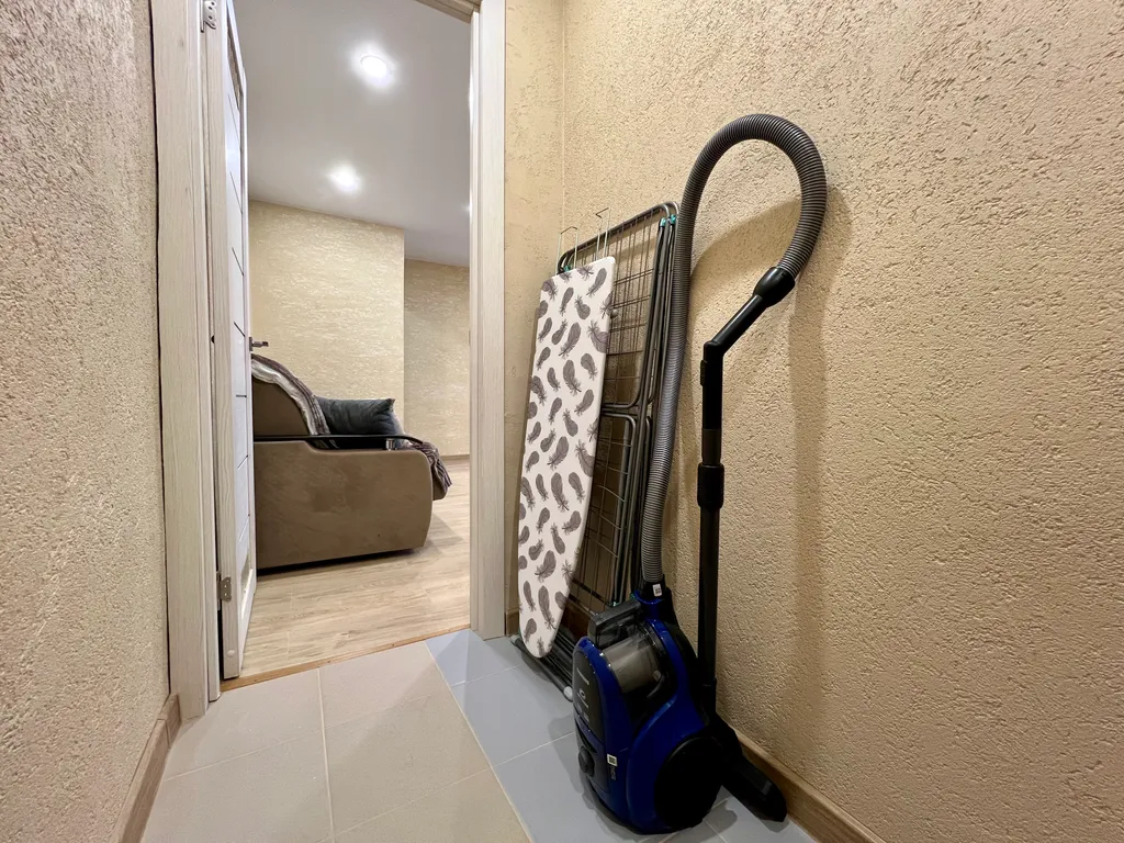 Квартира 2-комнатная Квартира — Кировск