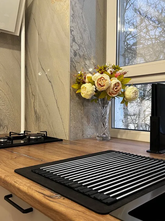 Современная студия в тихом районе, с отличным ремонтом