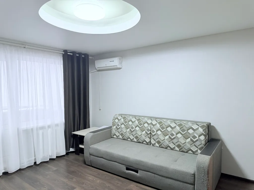 Двухкомнатная квартира в районе ЖД вокзала