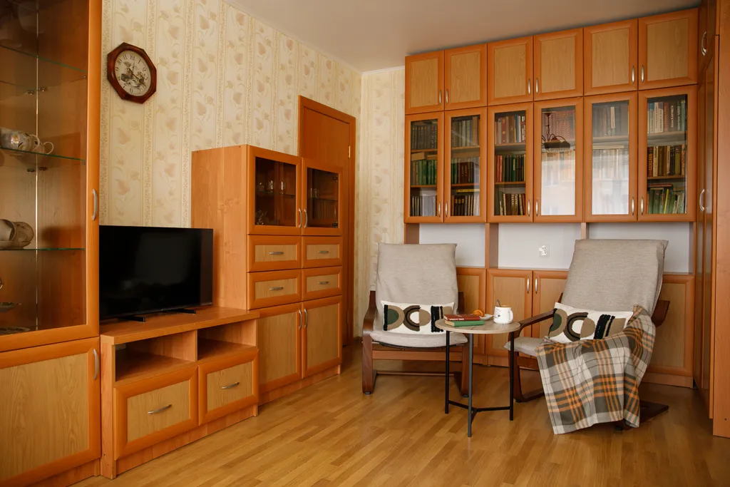 Светлая 2-комнатная квартира с библиотекой на Студенческом бульваре у ПетрГУ