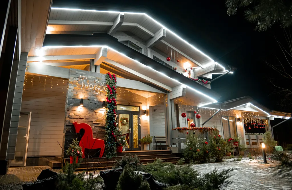 Коттедж Шале Гнездо с бассейном и сауной — аренда посуточно в Лебедки