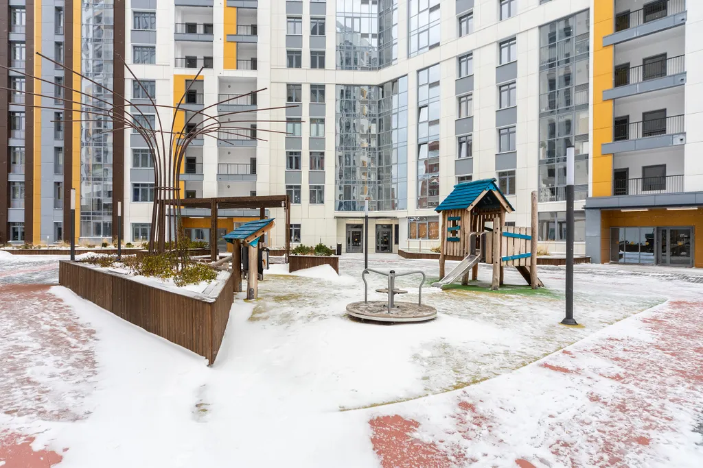 Кваpтиpа в жк Премьер у трк Семья