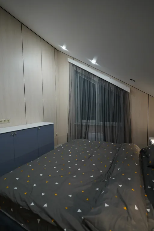 Современный дом у леса