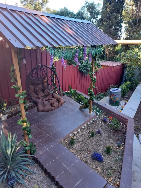 Дом у ручья