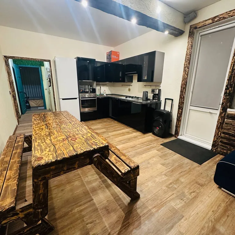 Коттедж Гостевой дом у озера с чаном и баней, лес, рыбалка, квадроциклы, лыжи — Москва