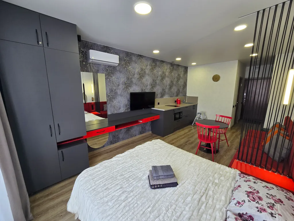 Возле парка Ангелов