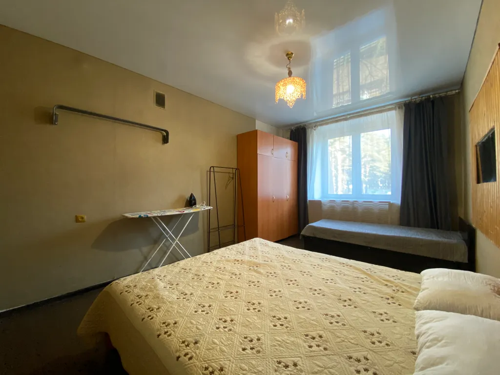 Комфортная трехкомнатная квартира возле Академии Здоровья