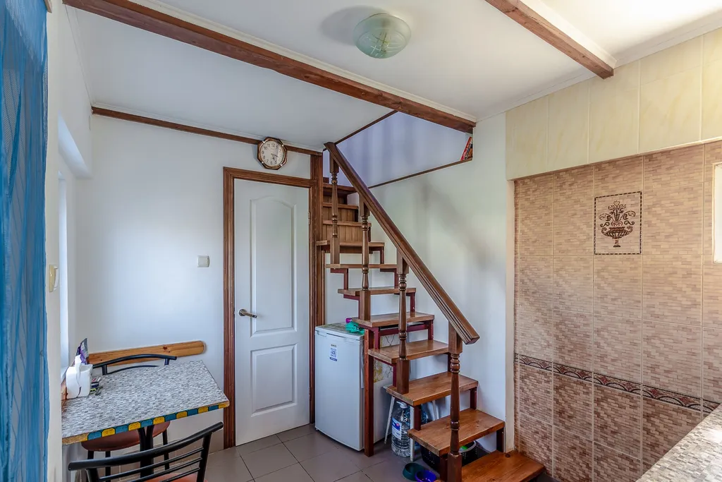 Дачный зелёный домик в Орджоникидзе