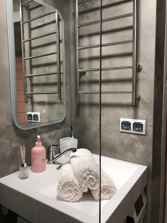 Чистая однокомнатная квартира на Элеконде