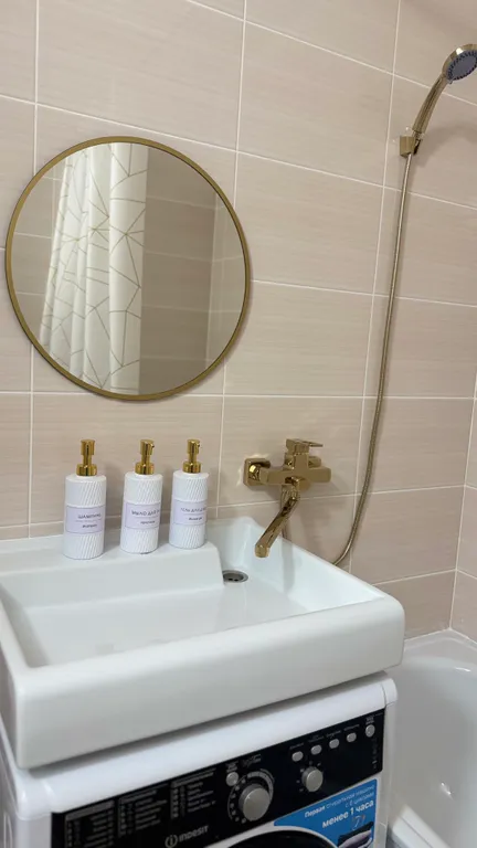 Современная квартира студия в новом доме микрорайона Парковый