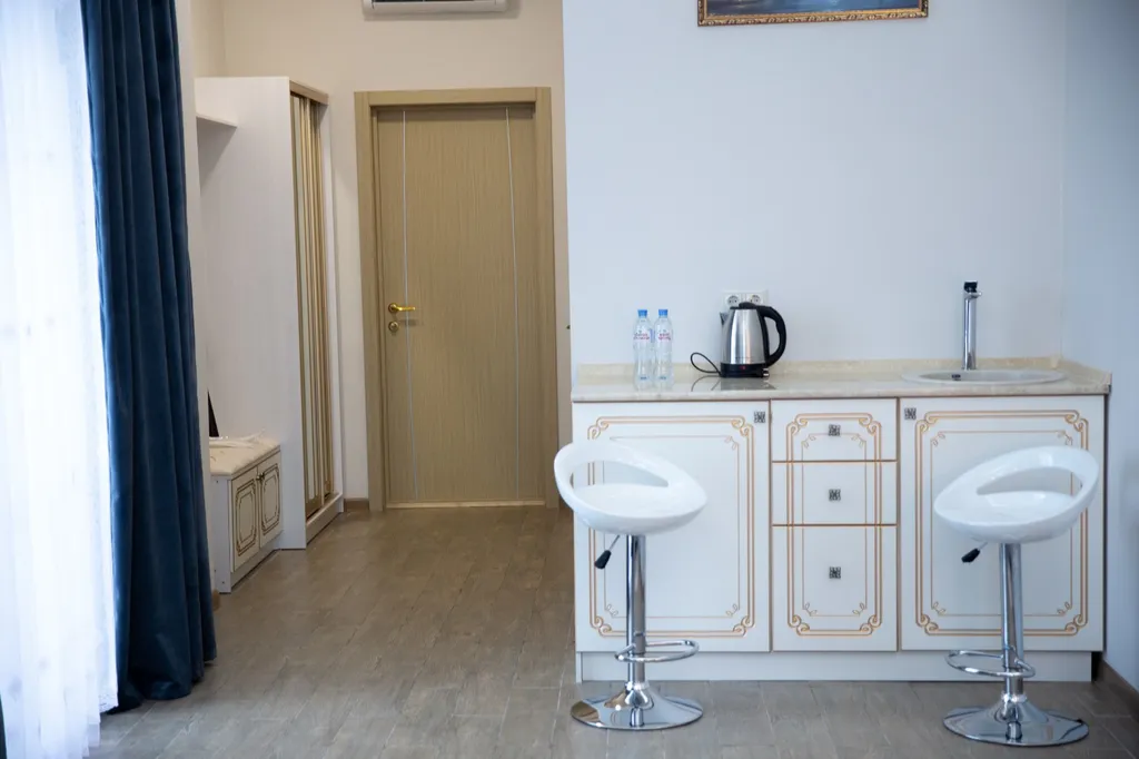 Полулюкс с балконом