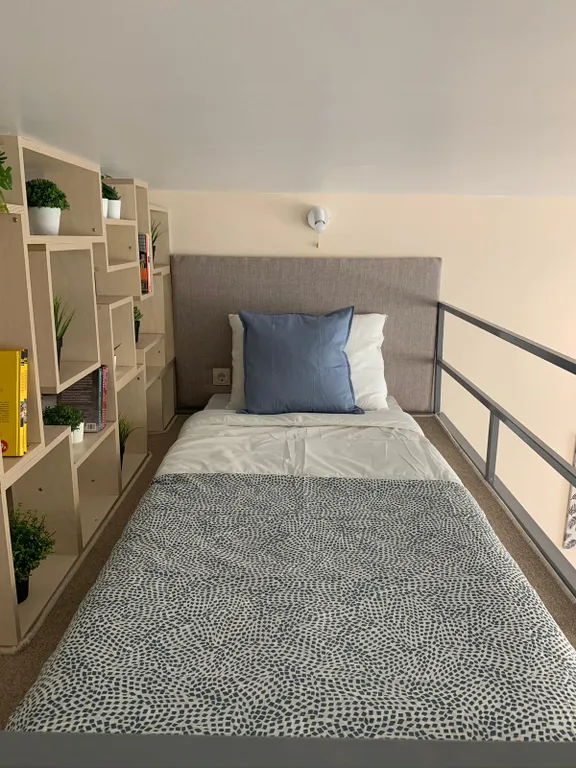 Студия со вторым ярусом