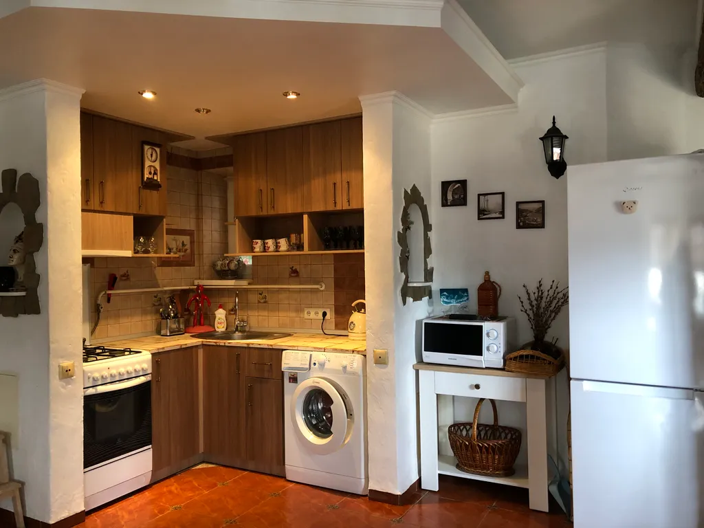 4-комнатный дом в 70 метрах от черного моря