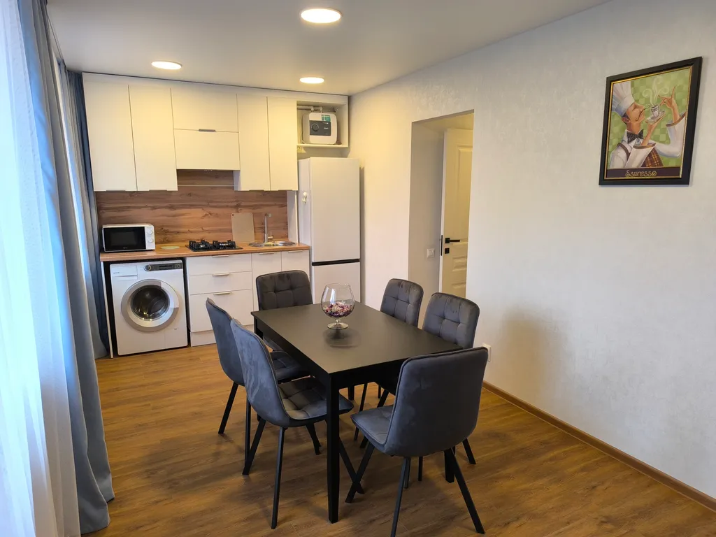 Светлая квартира с просторной кухней недалеко от центра — аренда посуточно в Иваново