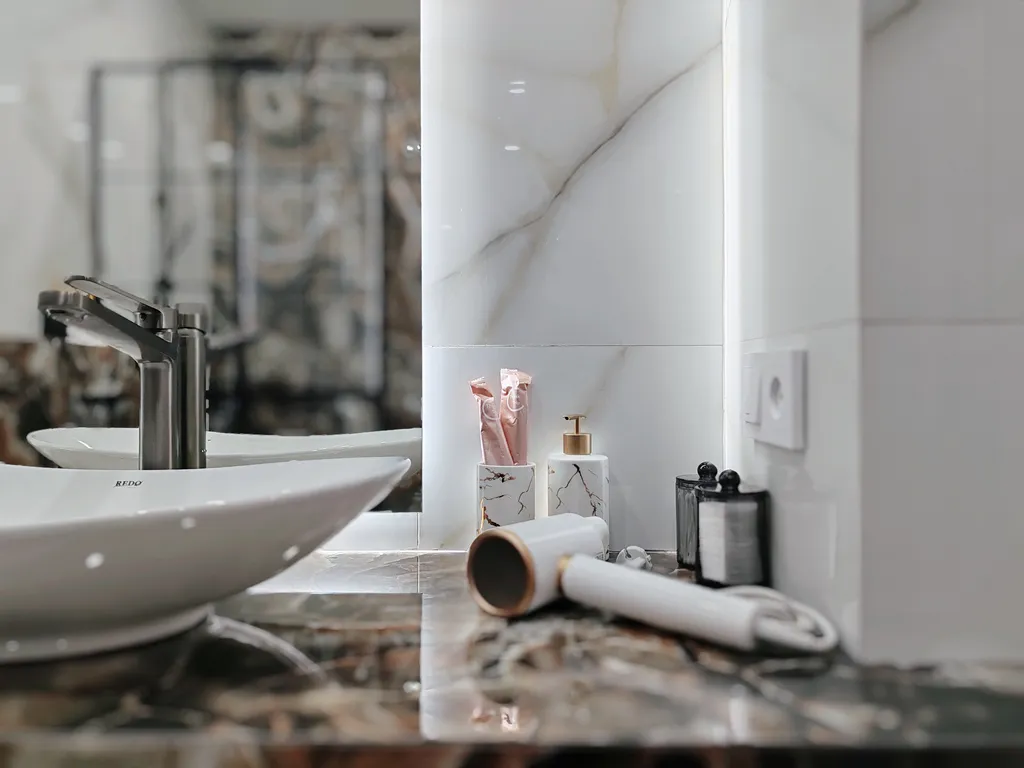 Квартира с видом на сквер Героев России