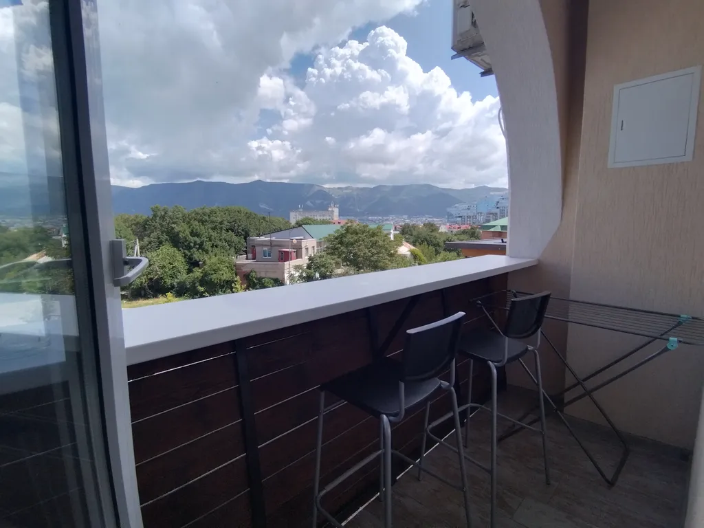 Квартира Апартаменты с балконом с видом на горы — Геленджик