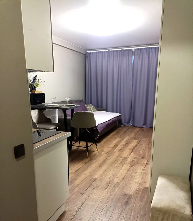 Сиреневая квартира с панорамой на город