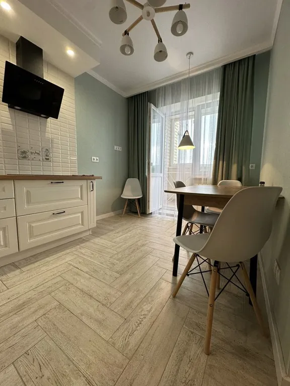 Вместительная однушка на Конструктора Грязева