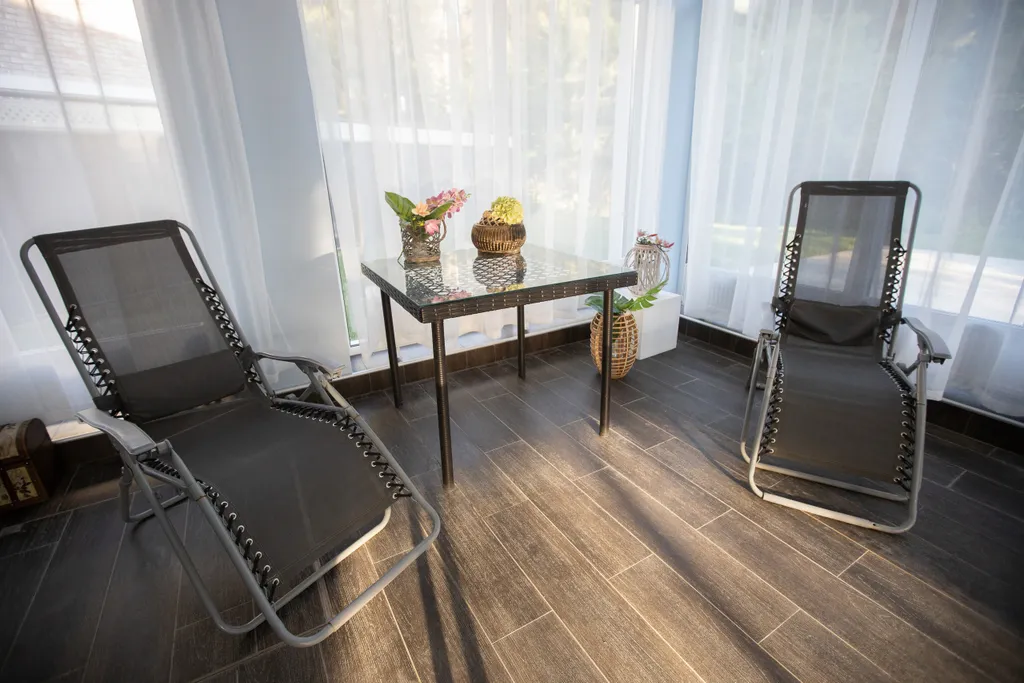 8-комнатный Дом