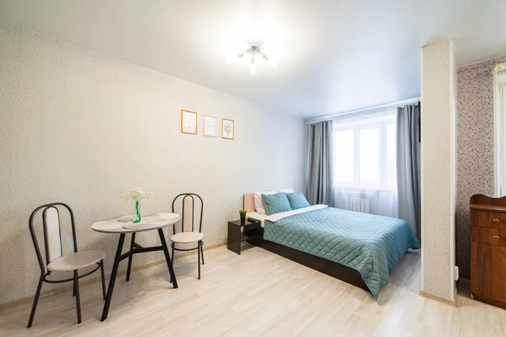 Просторная студия у Глобуса