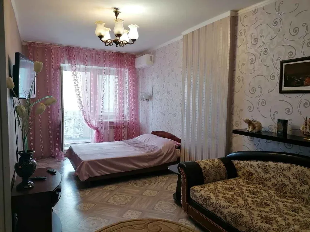 Уютная квартира — аренда посуточно в Лиски