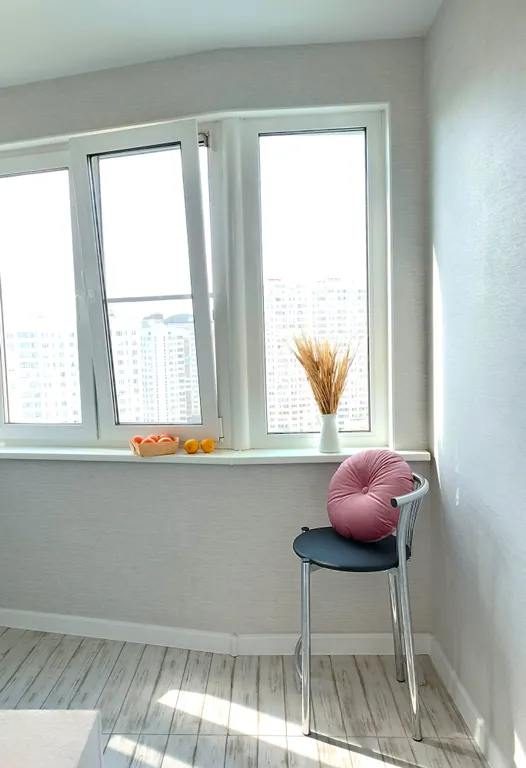 Двухкомнатная квартира с видом на набережную рядом с Крокус