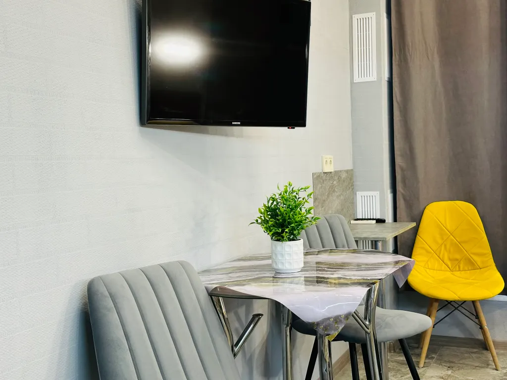 Loft Sky Smart Studio