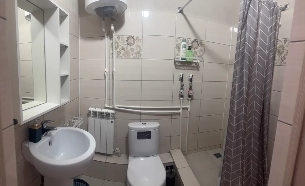 Квартира Квартира Уютная студия в центре города — Элиста