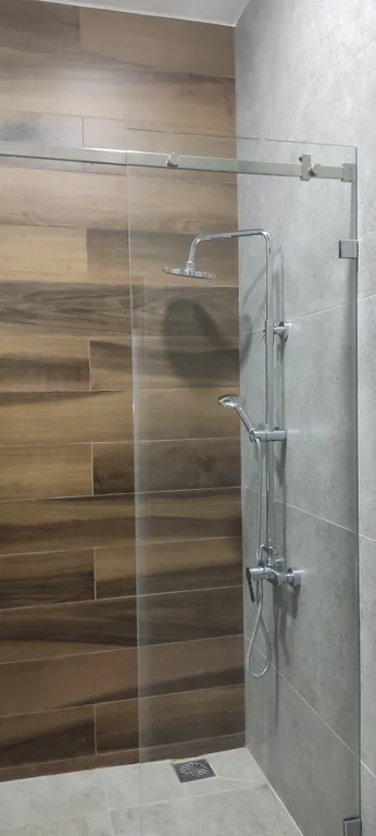 Квартира с балконом у моря