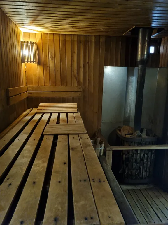 Дом-корабль с баней на Минском море