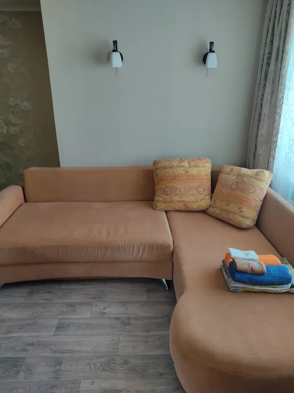 Уютная квартира, район Потока